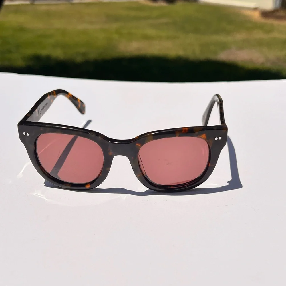 Madewell / Tortoiseshell Women’s Sunglasses with Rose Lenses